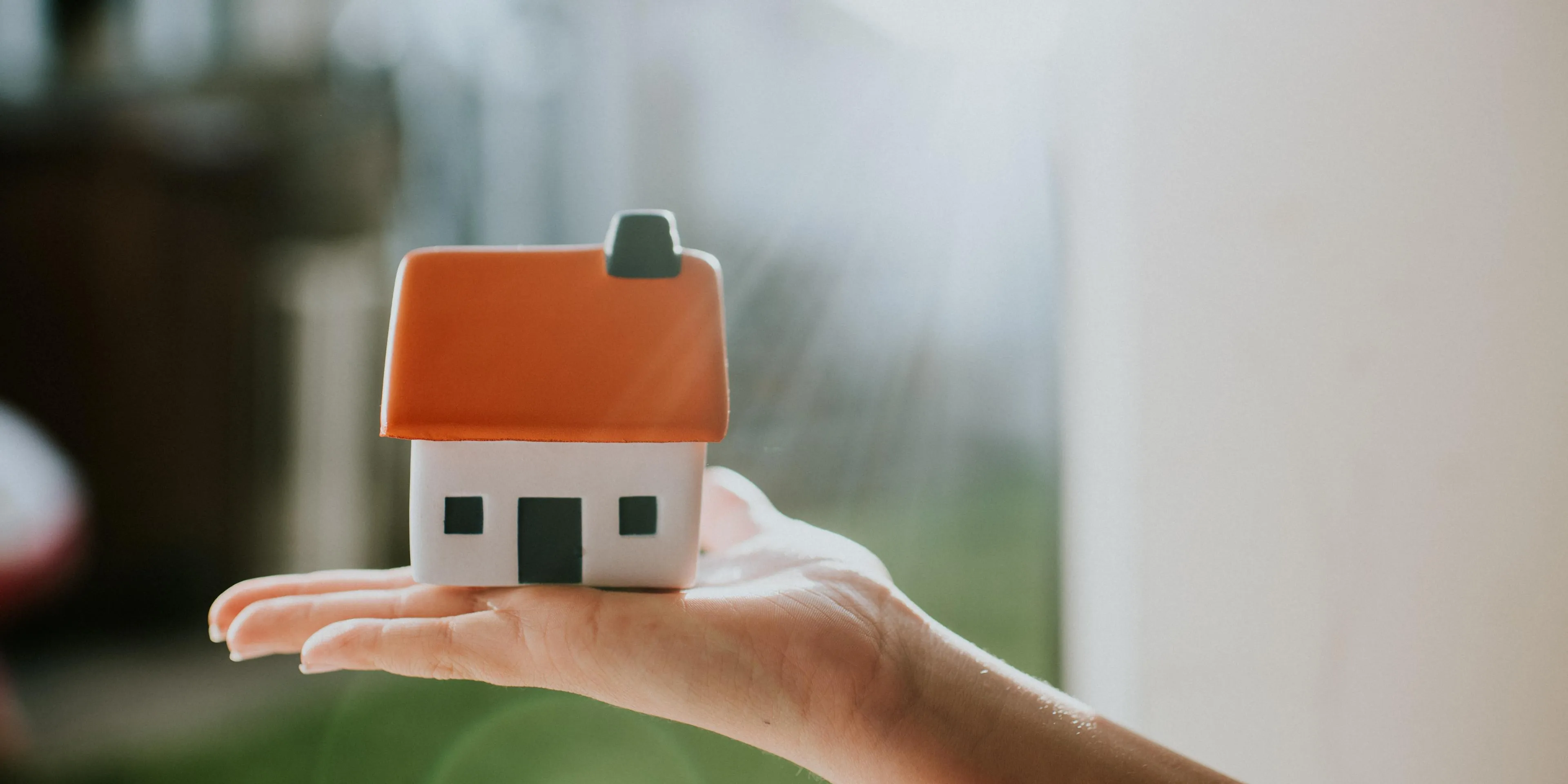 Nous vous ouvrons la voie pour l'aquisition d'un bien immobilier, que ce soit votre propre logement ou un objet de rendement.